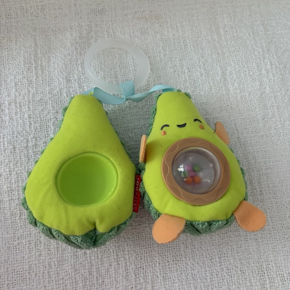 Skip Hop Baby Activity Plush Avocado Toy Rattle Dangle Soft Green 305053